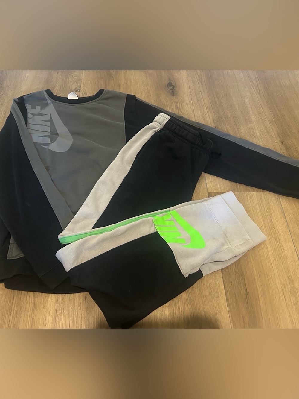 Nike Kids Black, Gray & Neon Green Colorblock Crewneck and Jogger Set